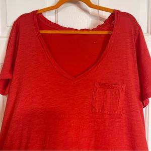 DARK ORANGE V-NECK TEE SHIRT WITH POCKET